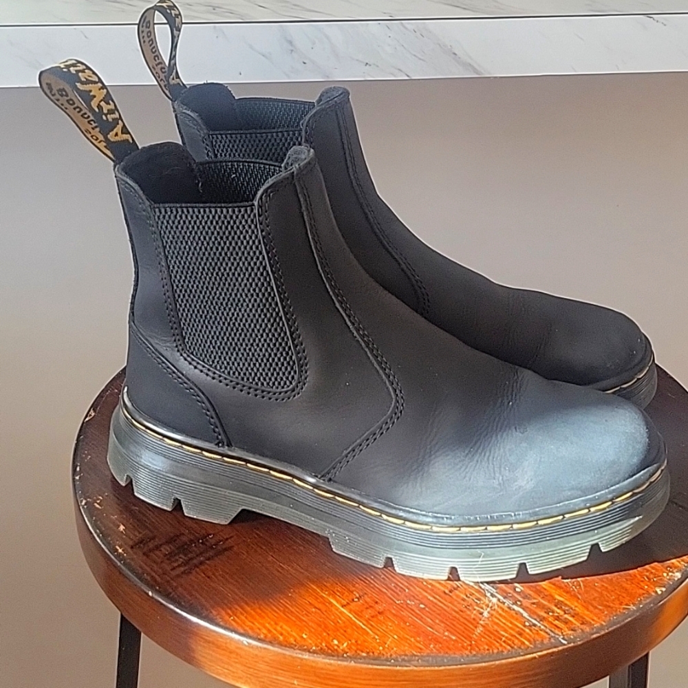 DR MARTENS Chelsea Boot Black 8